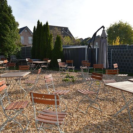 Pension Zur Traube Bergheim (Rhein-Erft-Kreis) Exterior foto