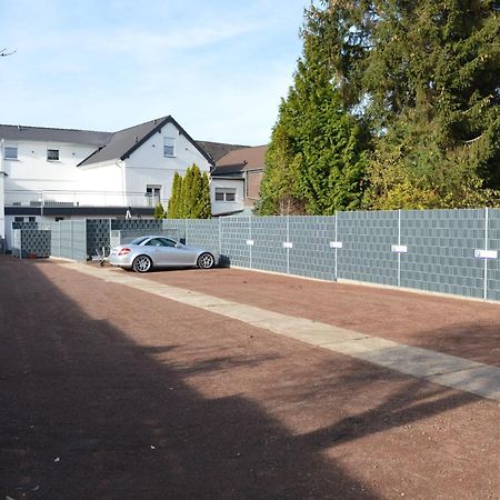 Pension Zur Traube Bergheim (Rhein-Erft-Kreis) Exterior foto